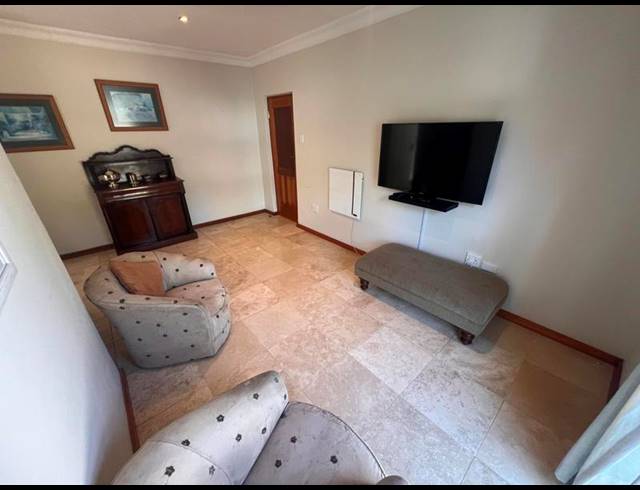 1 BEDROOM APARTMENT FOR SALE IN GREENDALE